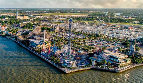 Kemah boardwalk - The Kemah Boardwalk is located about 35 miles southeast of downtown Houston near Space Center Houston. Because of the attraction's distance from downtown, public transportation is not an option ... 